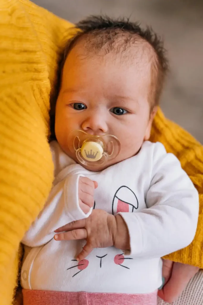 baby awake during wake window before bedtime