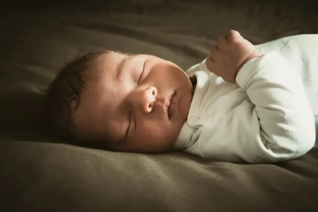 Baby fell asleep during feeding 